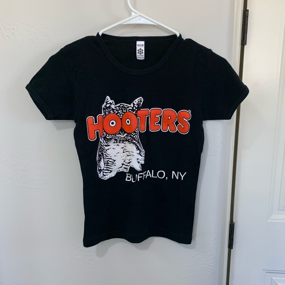Hooters t-shirt Buffalo